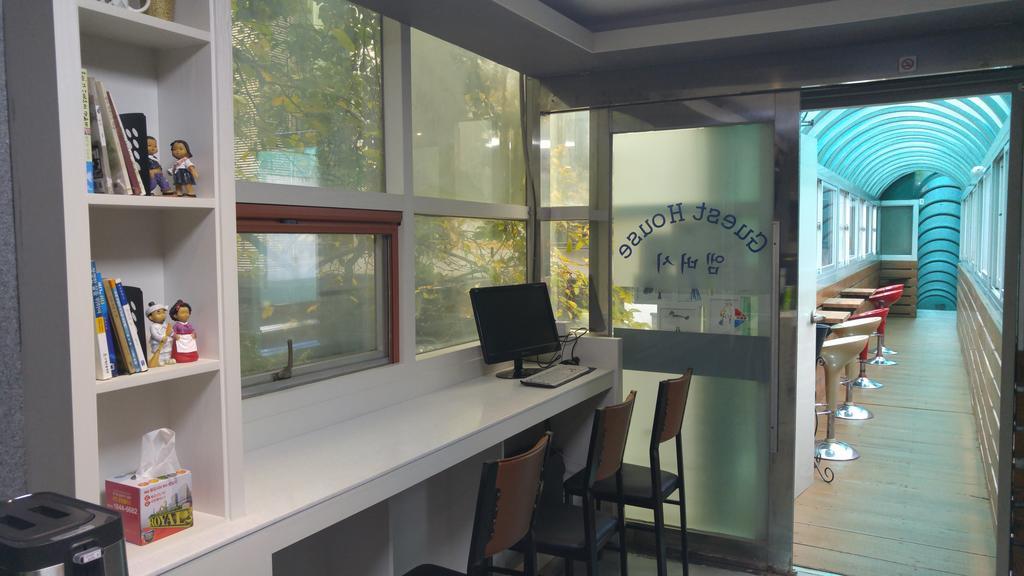 Embassy Guesthouse Itaewon Сеул Екстериор снимка