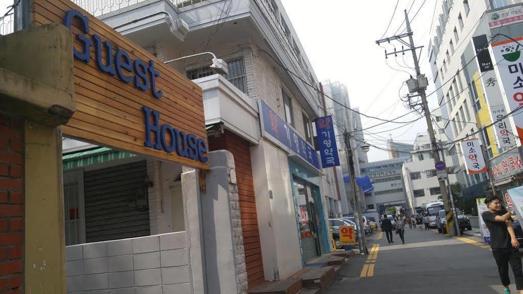 Embassy Guesthouse Itaewon Сеул Екстериор снимка