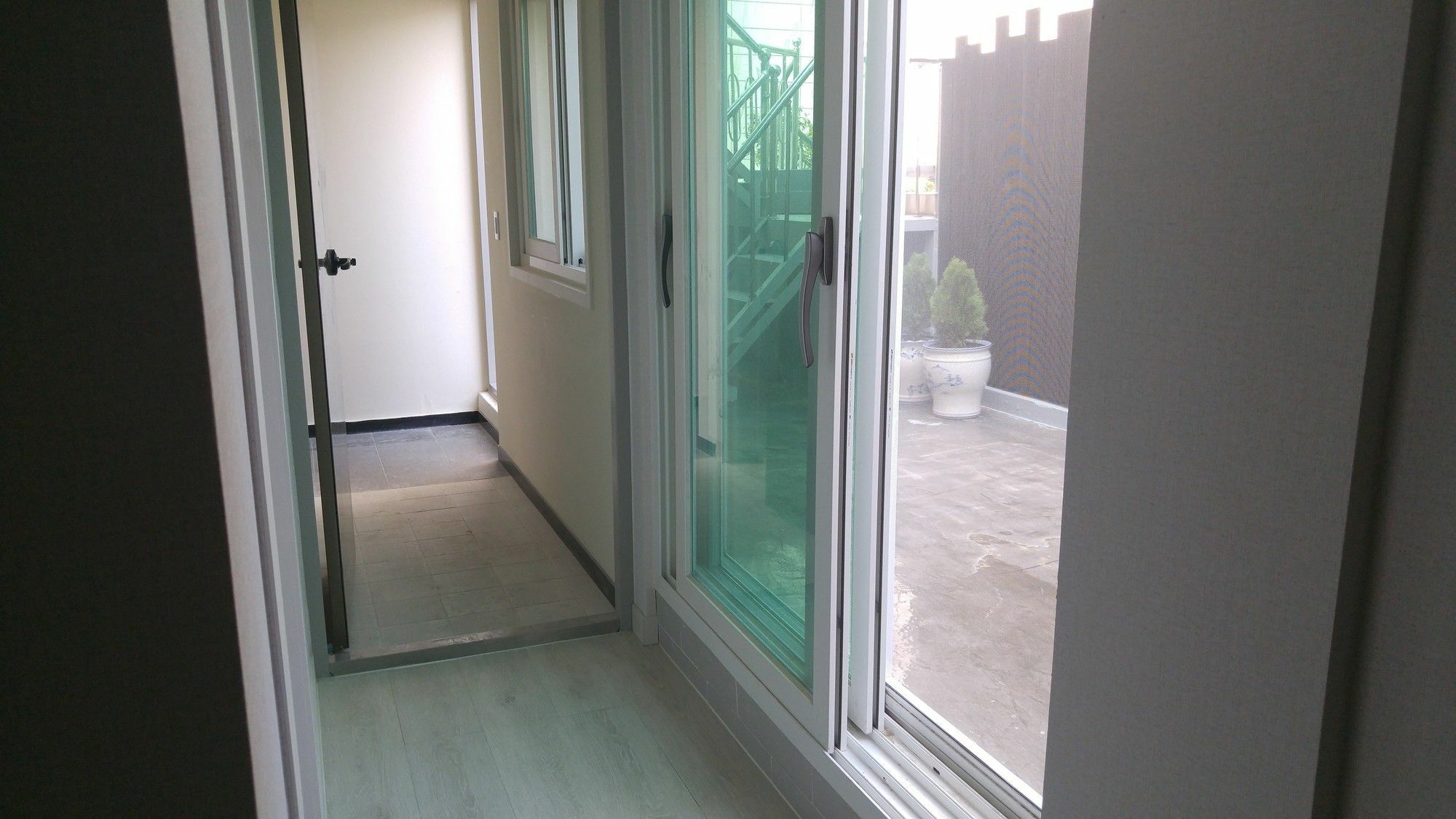 Embassy Guesthouse Itaewon Сеул Екстериор снимка