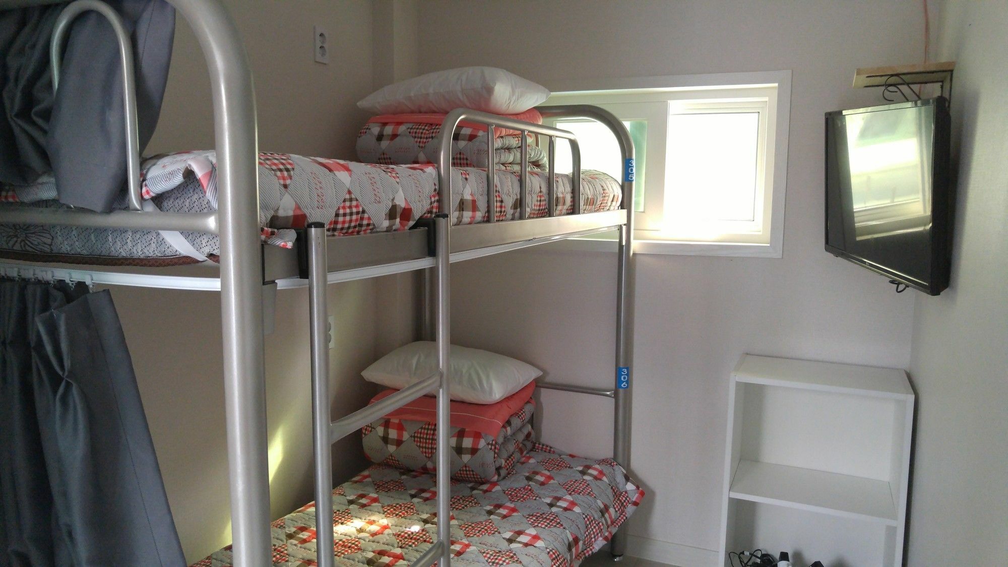 Embassy Guesthouse Itaewon Сеул Екстериор снимка