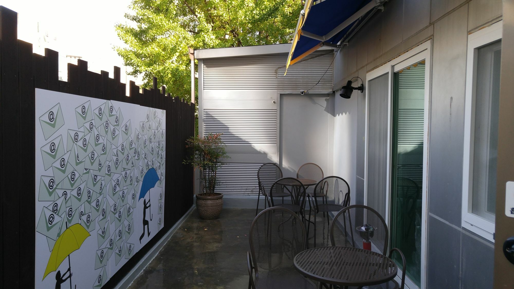 Embassy Guesthouse Itaewon Сеул Екстериор снимка